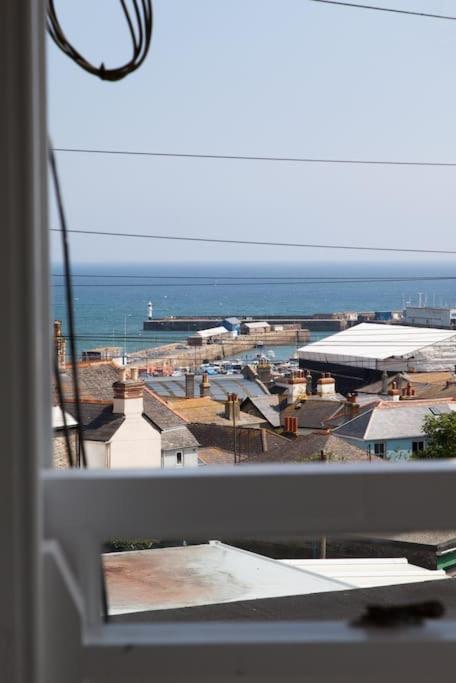 Stunning 2 Bed Apartment With Sea Views, Penzance Exterior photo